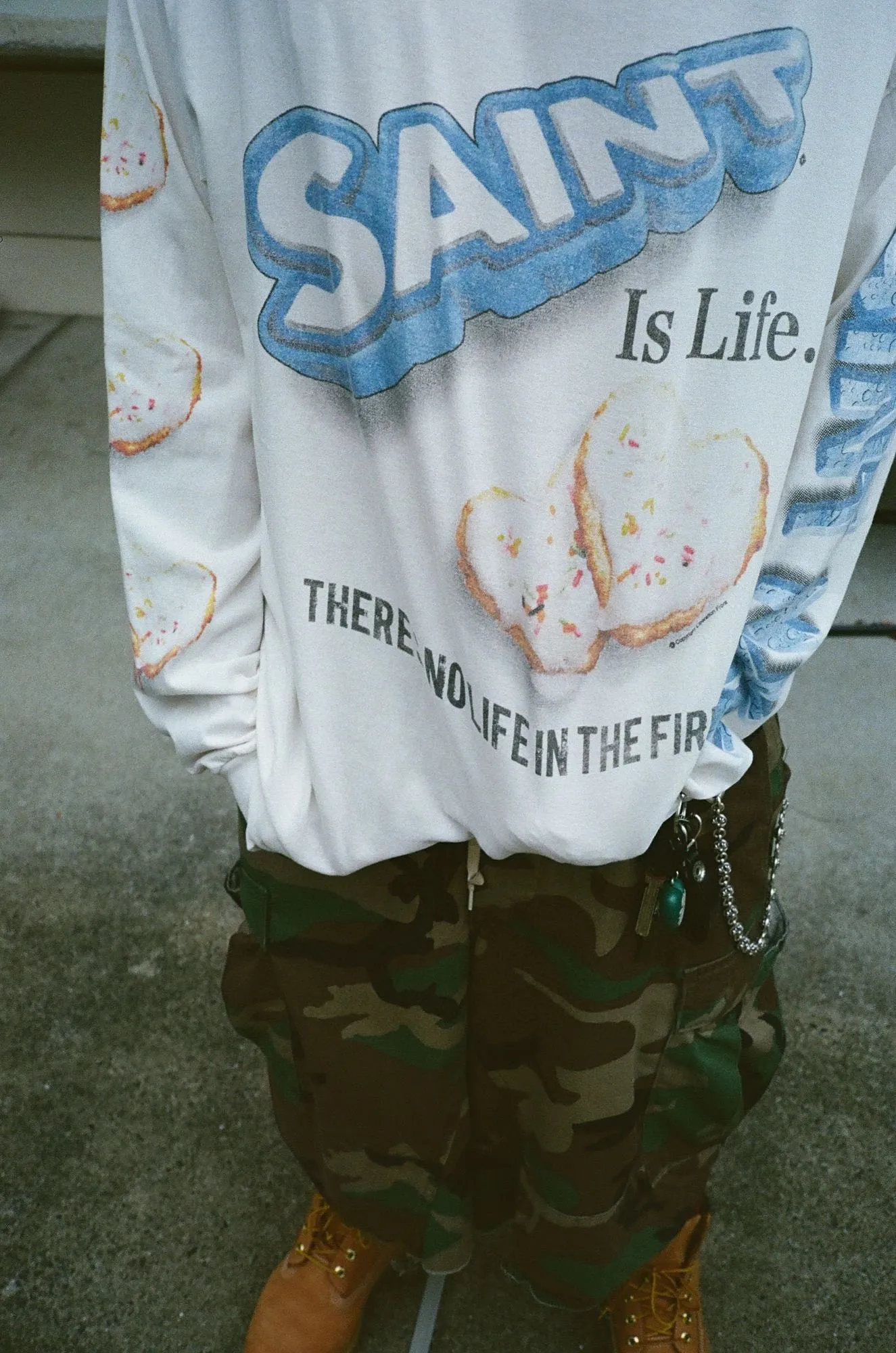SAINT Mxxxxxx HEART COOKIES L/S TEE/WHT Love Oreo printed long sleeves Off-white S-XL Customized co-branded main mark/wash mark Correct version Ready-made garments washed and distressed VINTAGE feeling Top-notch printing technology Perfect restoration